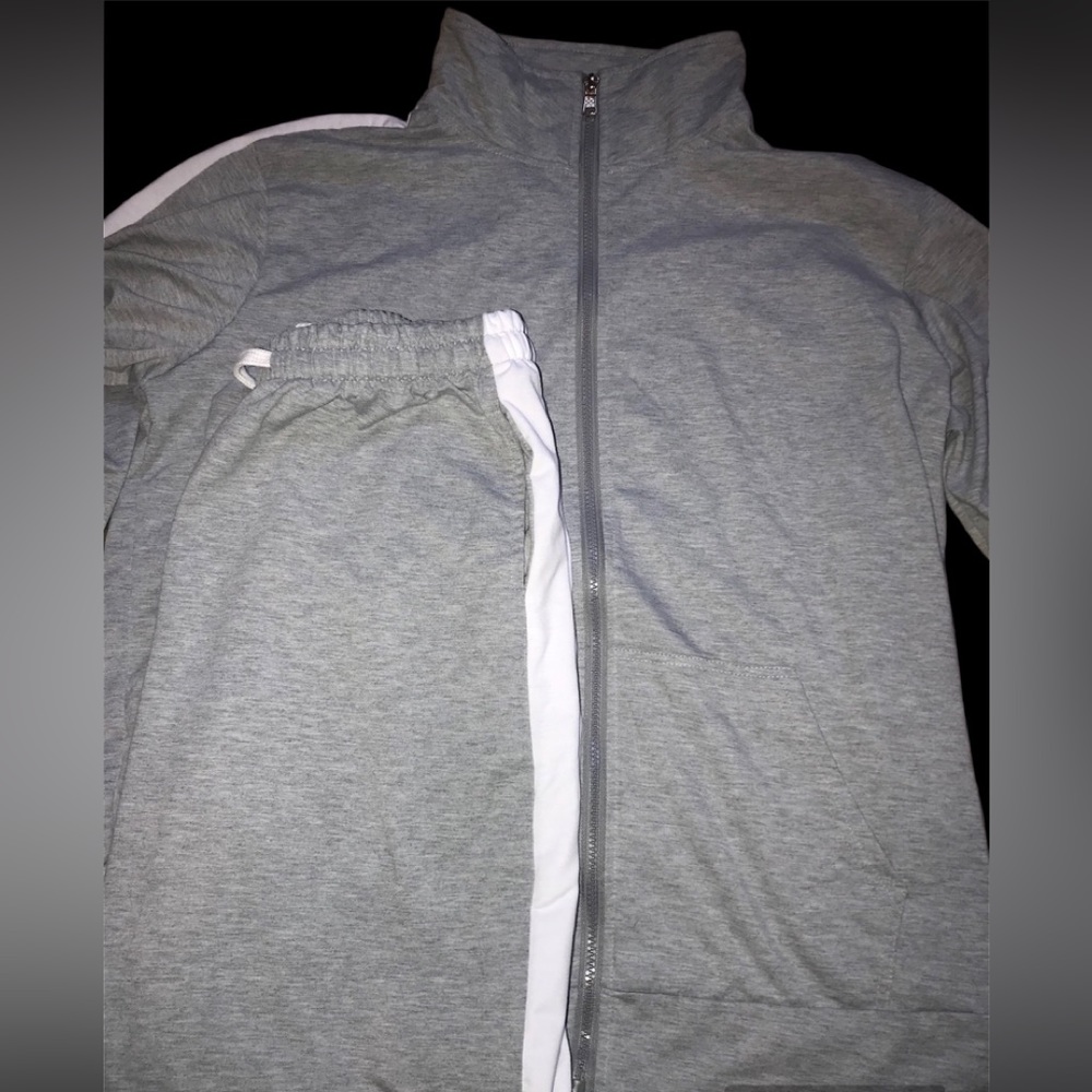 Grey/white track set